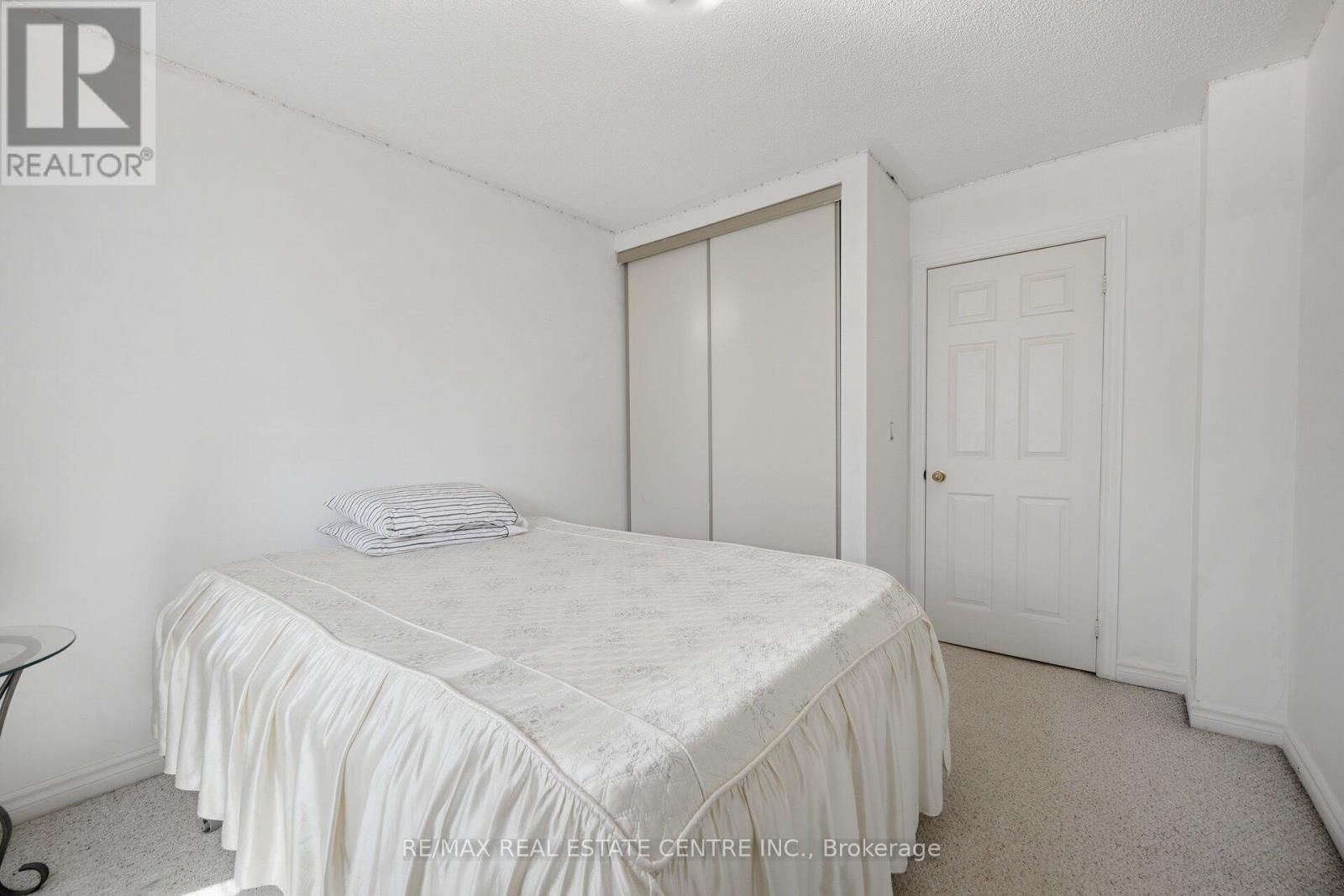 #2 3 HARTNELL SQUARE - 28