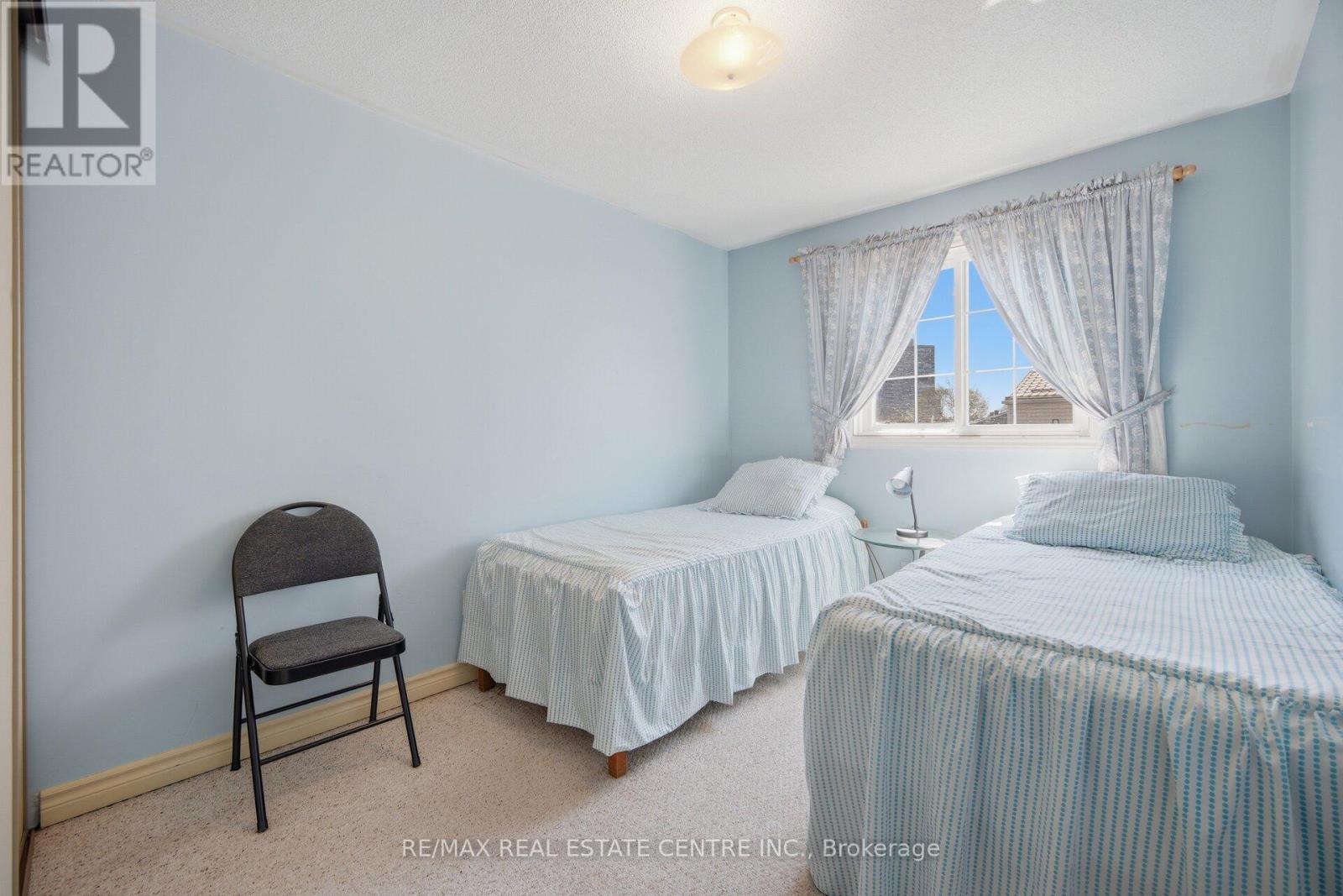 #2 3 HARTNELL SQUARE - 29