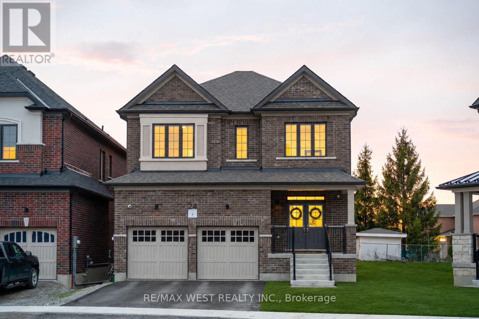 24 HANTON CRESCENT - 1