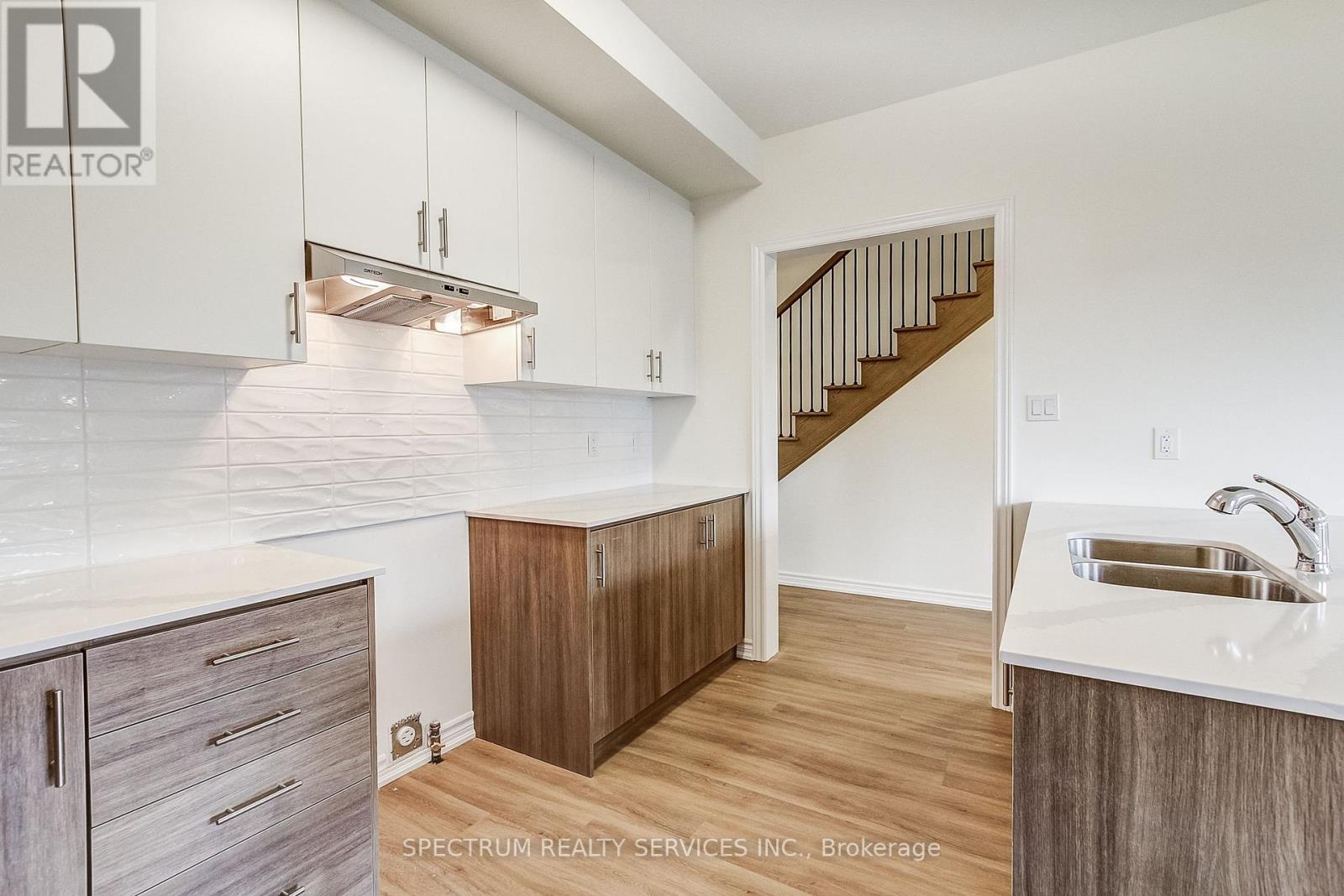 31 STRICKLAND AVENUE - Image 20