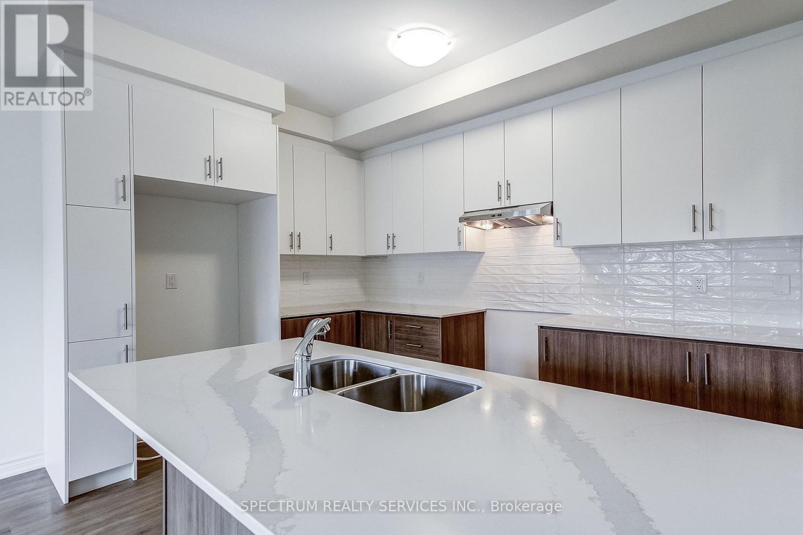 31 STRICKLAND AVENUE - Image 25