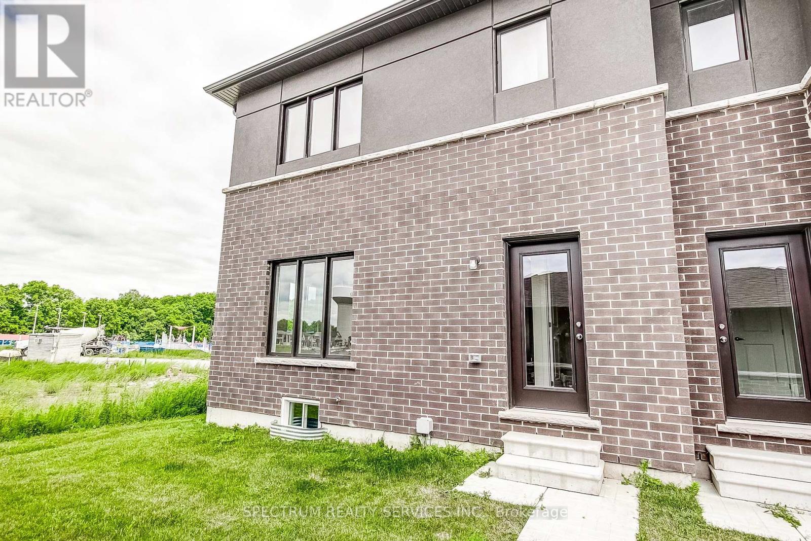 31 STRICKLAND AVENUE - Image 48