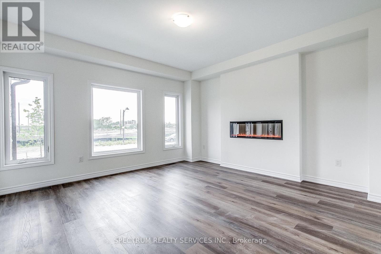 29 STRICKLAND AVENUE - 13