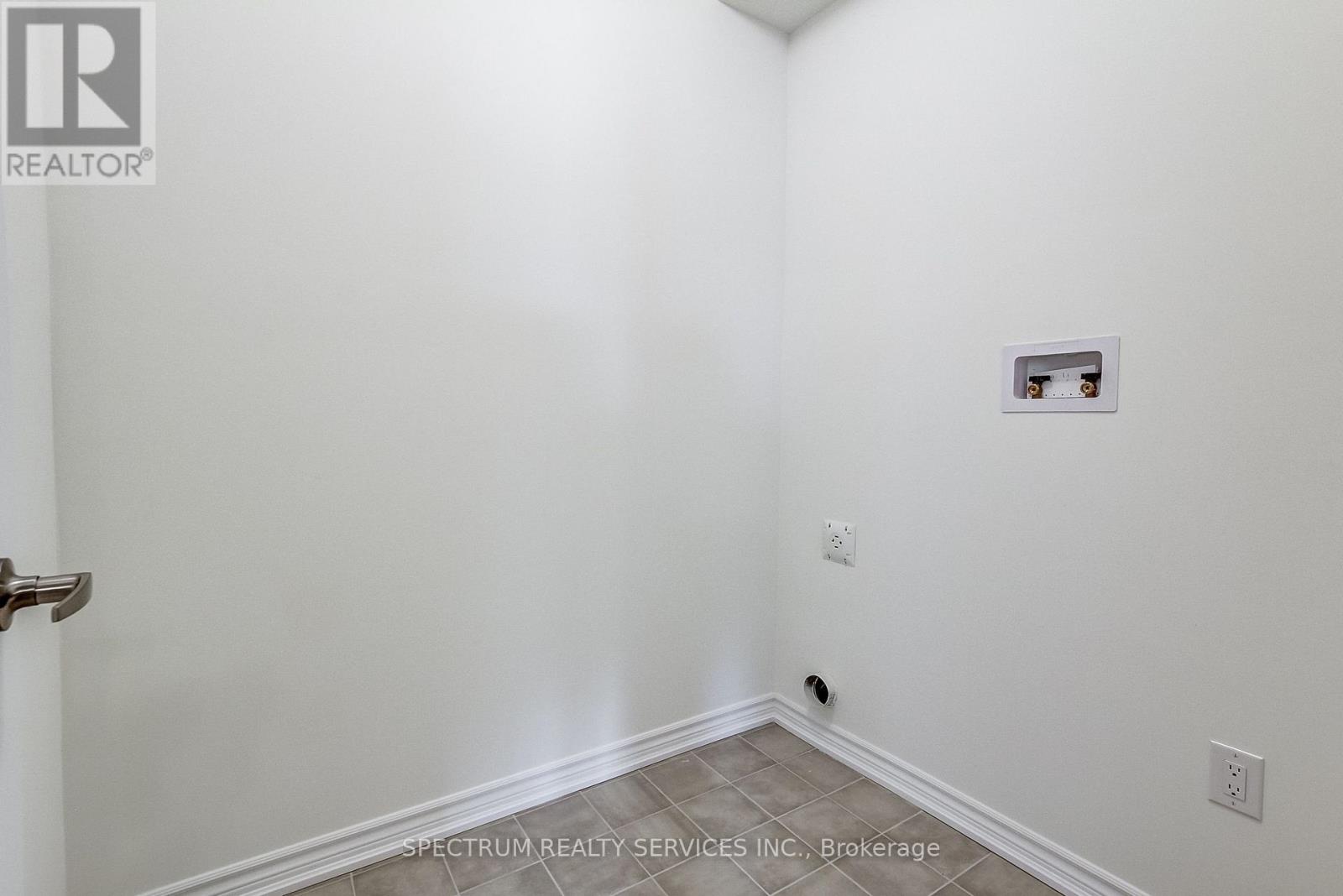 29 STRICKLAND AVENUE - Image 16