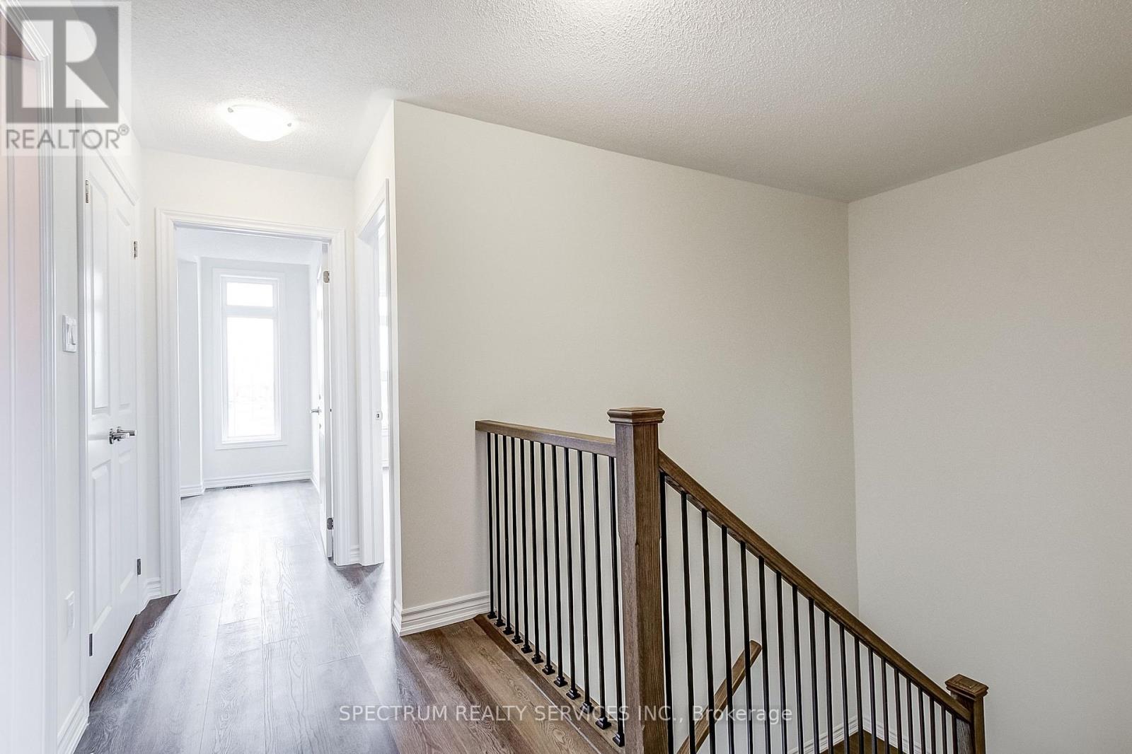 29 STRICKLAND AVENUE - 27