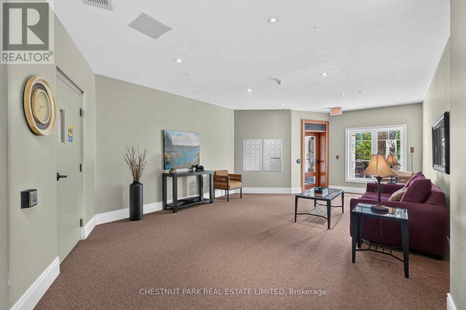 #201 1 PARK STREET - Image 19