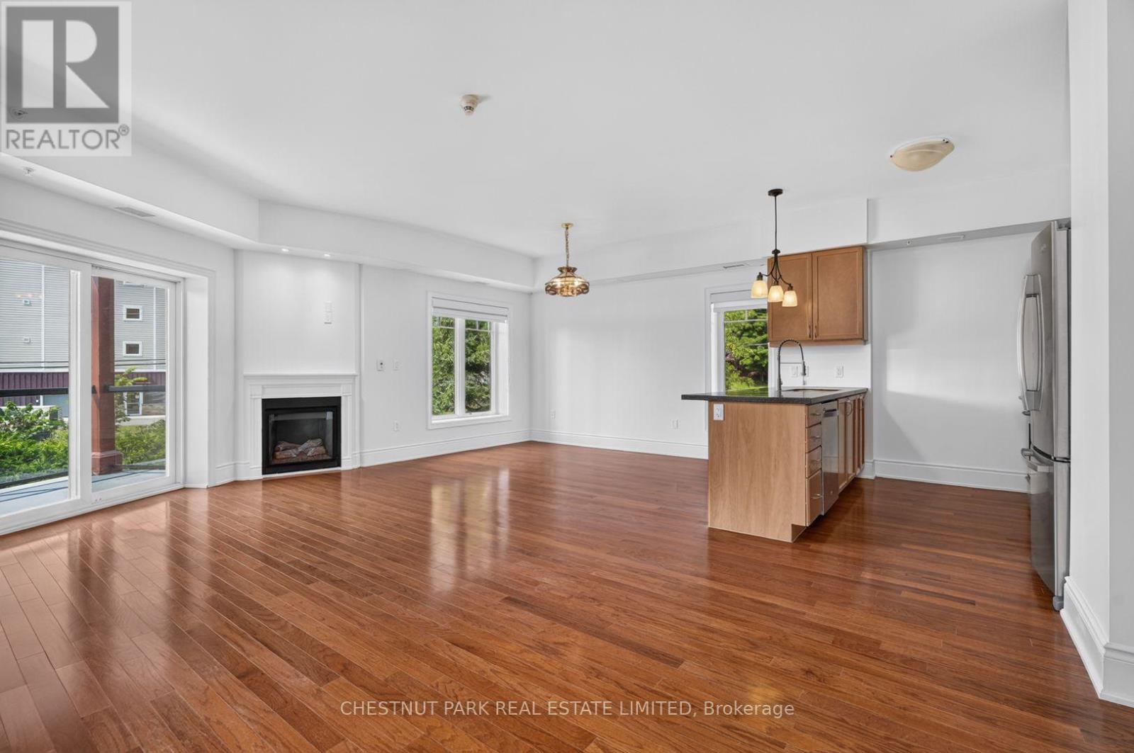 #201 1 PARK STREET - Image 22