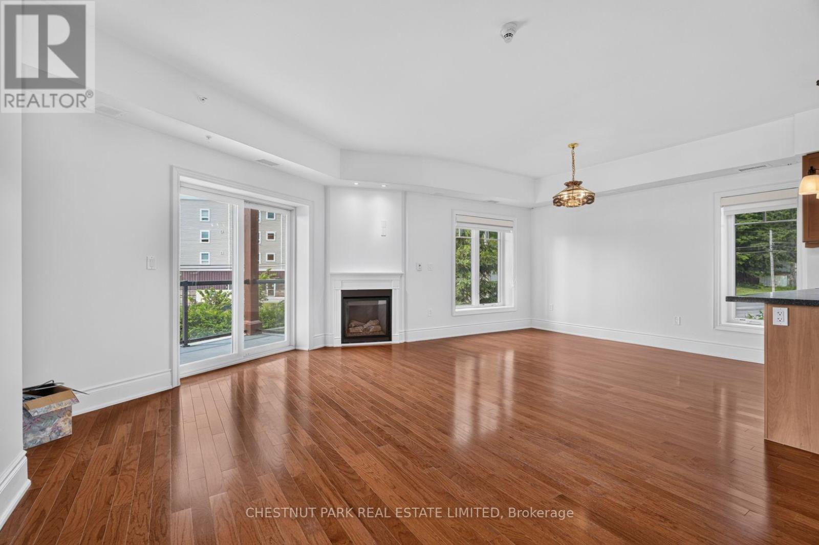 #201 1 PARK STREET - Image 27