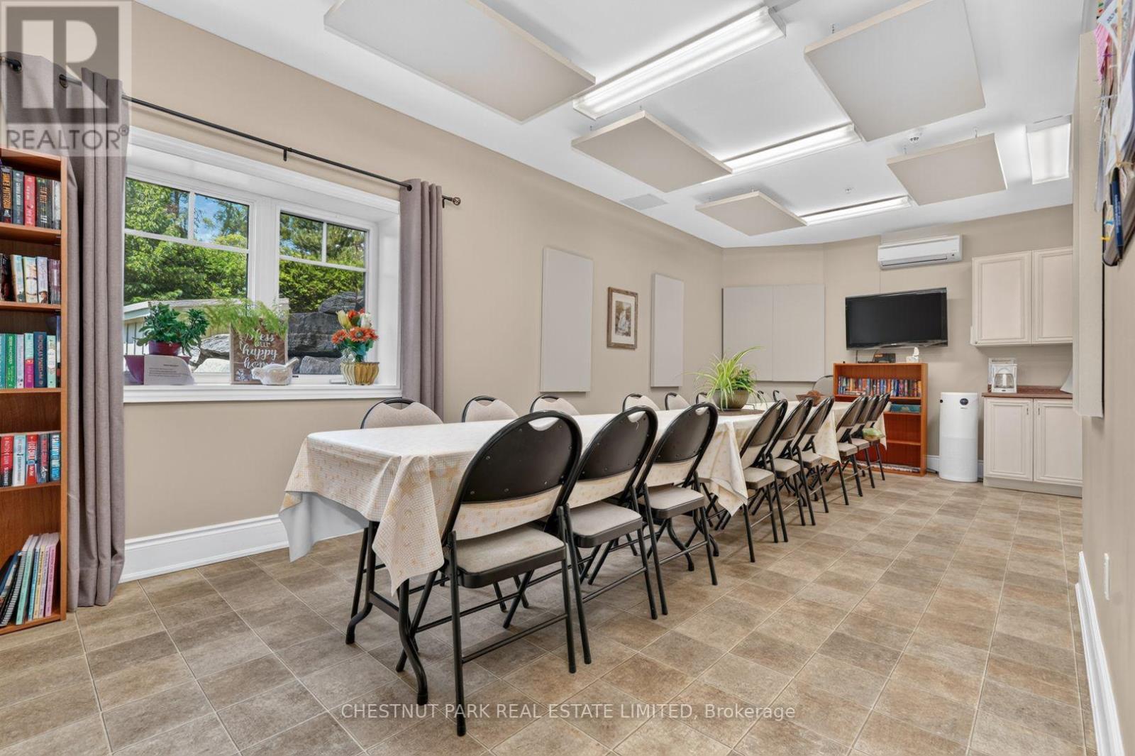 #201 1 PARK STREET - Image 39
