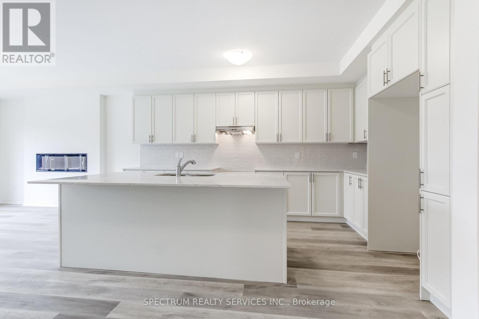 27 STRICKLAND AVENUE - Image 17
