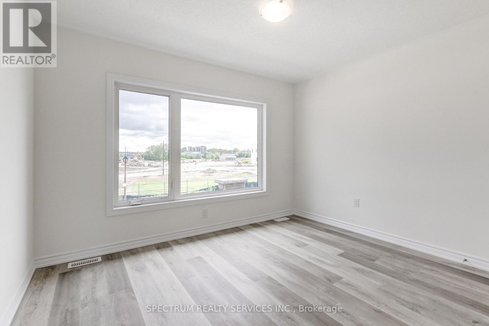 27 STRICKLAND AVENUE - Image 32