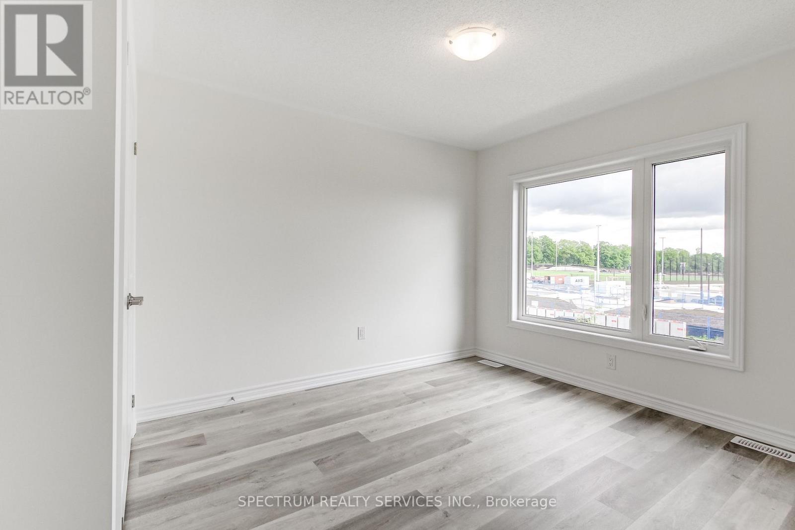 27 STRICKLAND AVENUE - Image 35