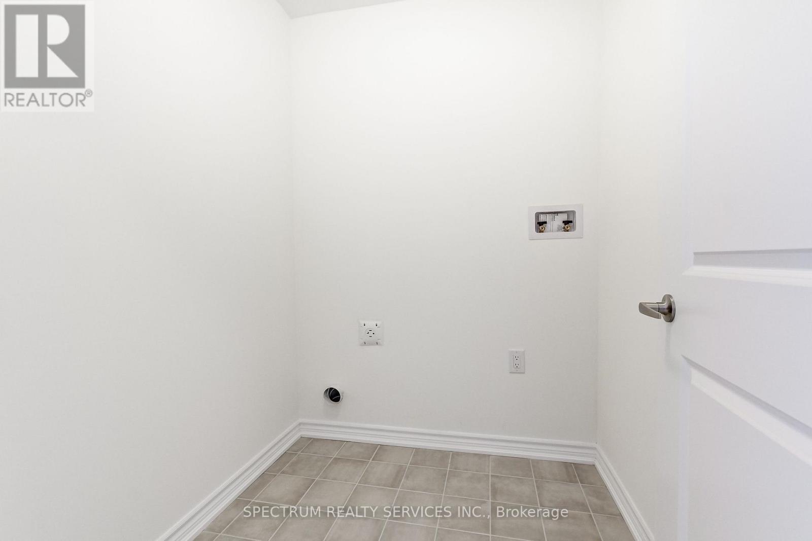 27 STRICKLAND AVENUE - Image 40