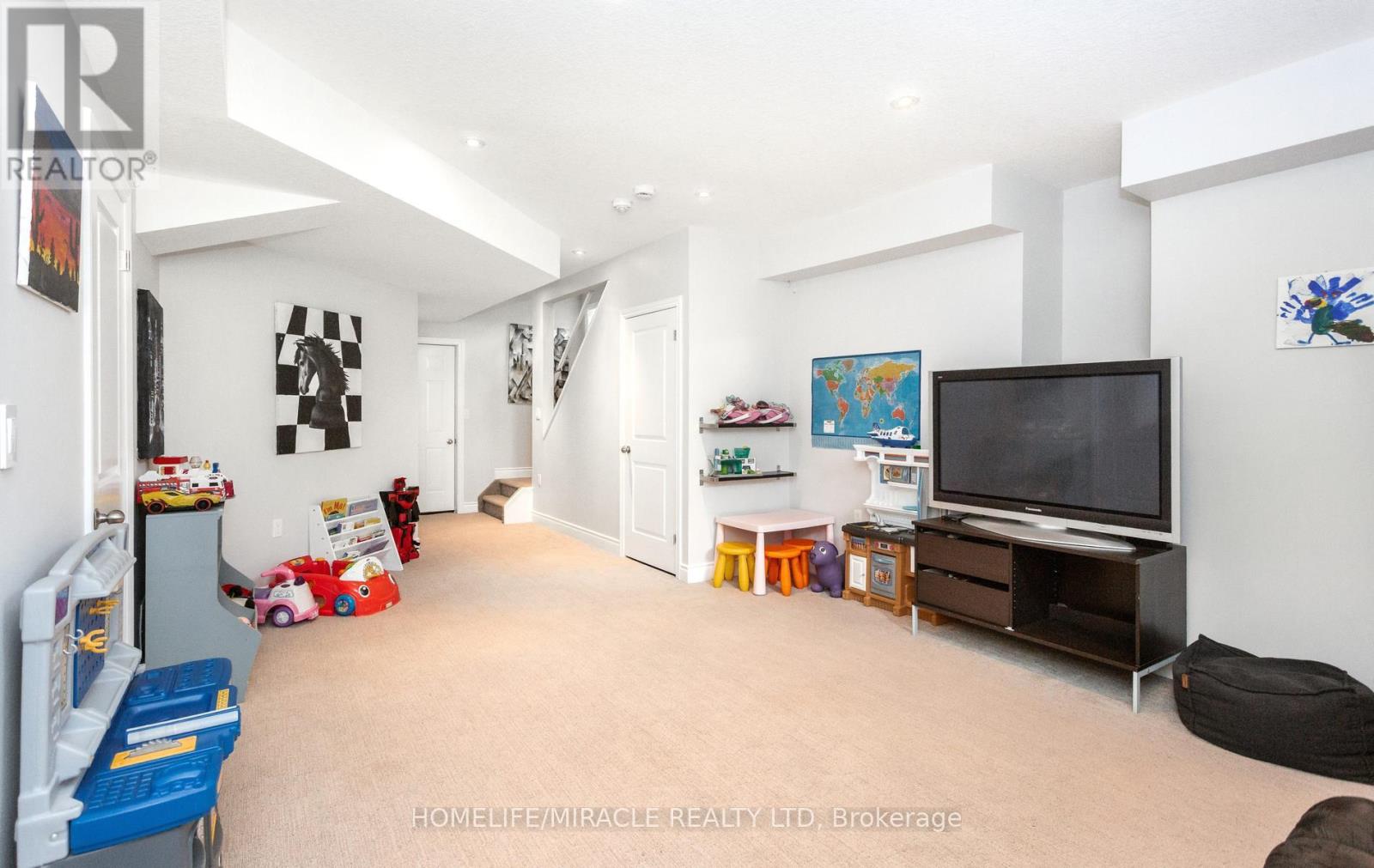 498 FAIRWAY ROAD - Image 34