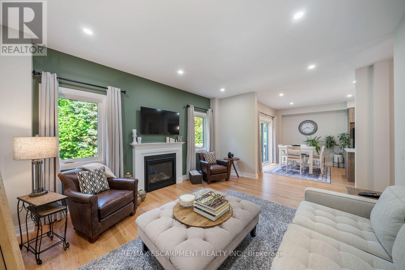 465 ADELAIDE STREET - Image 11