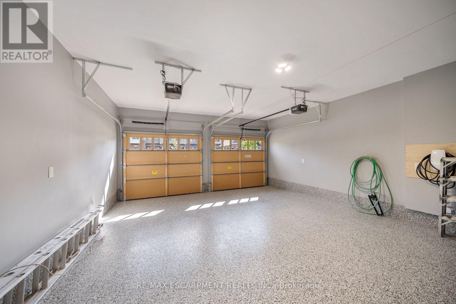 465 ADELAIDE STREET - Image 20