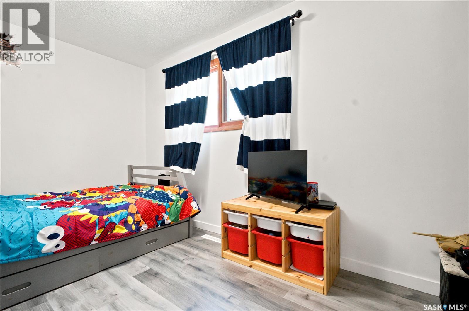55 Trident CRESCENT - 27