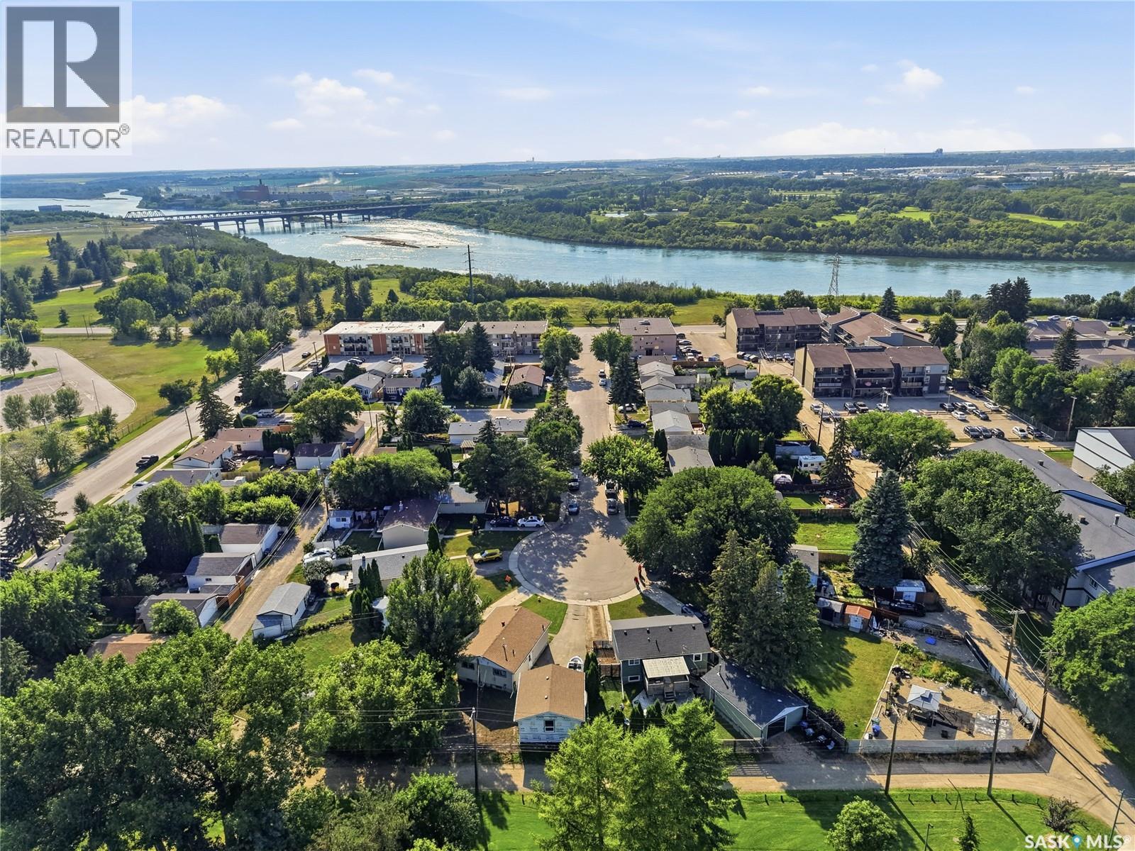 55 Trident CRESCENT - 58