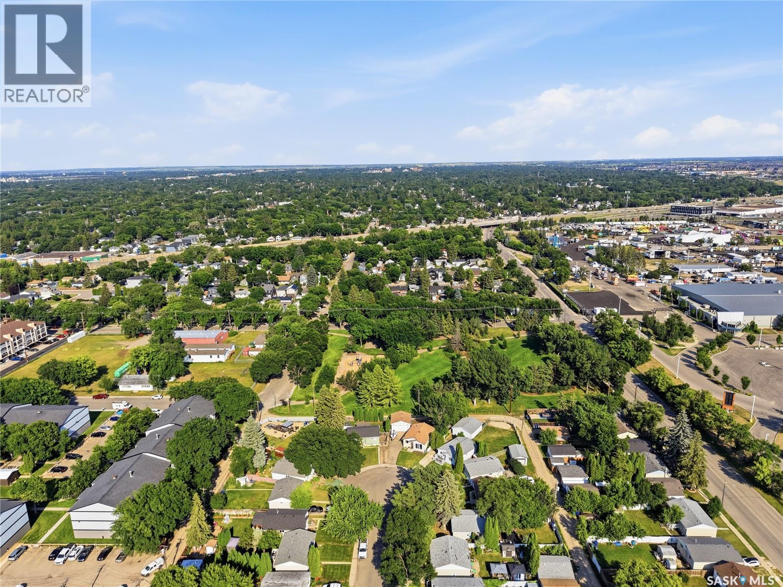 55 Trident CRESCENT - 62