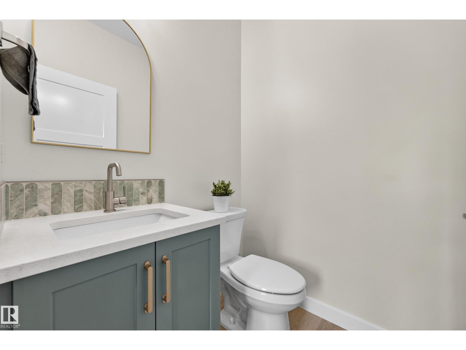 5604 105 AV NW - 27