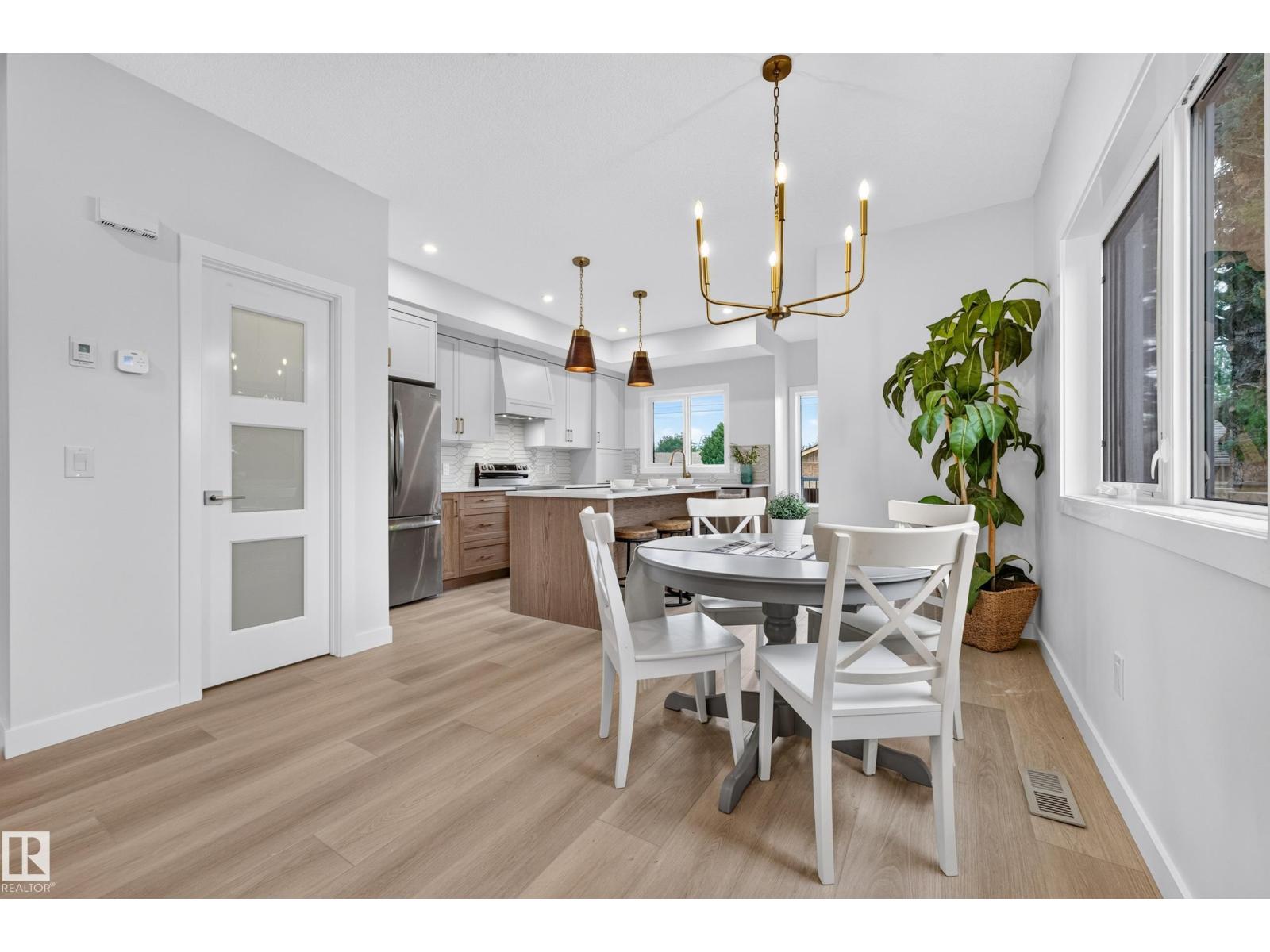 5604 105 AV NW - 16