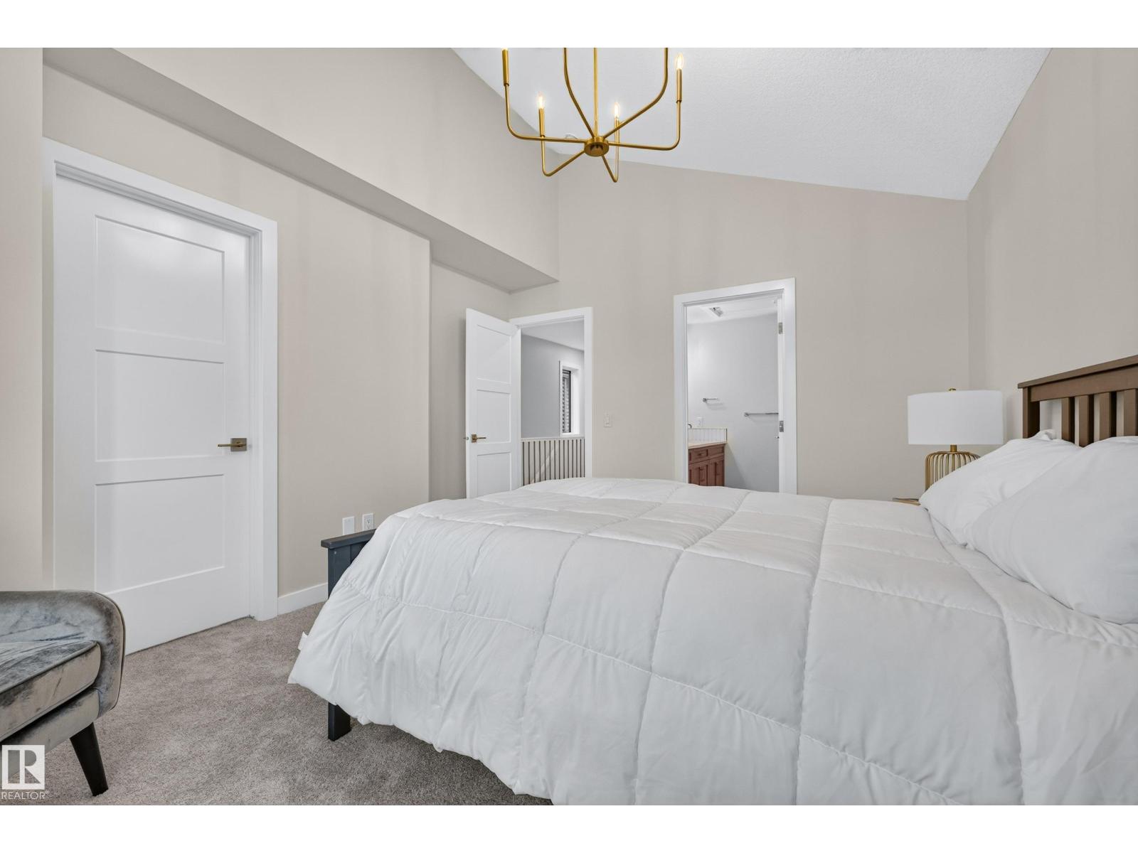 5604 105 AV NW - 32