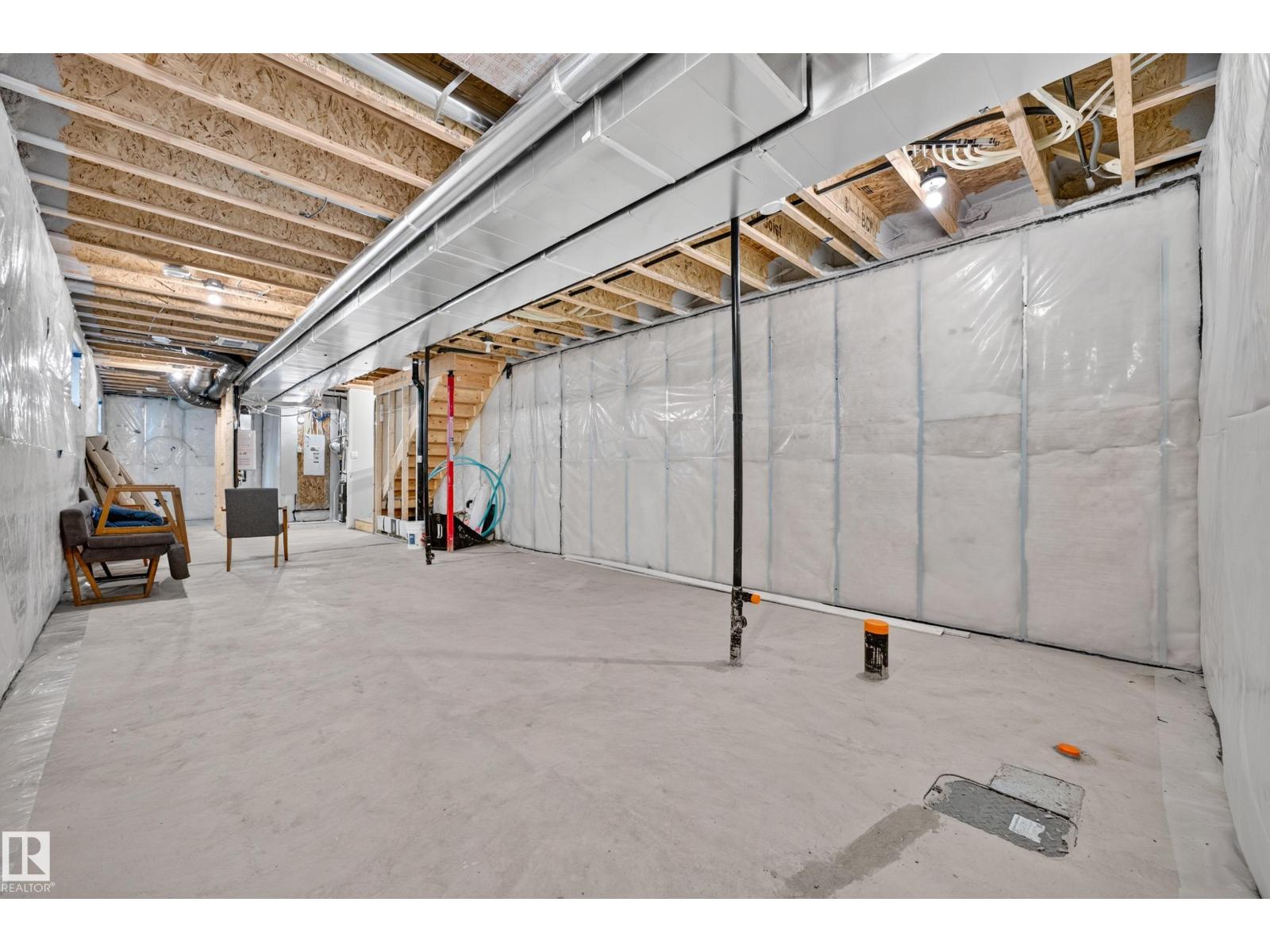 5604 105 AV NW - 45