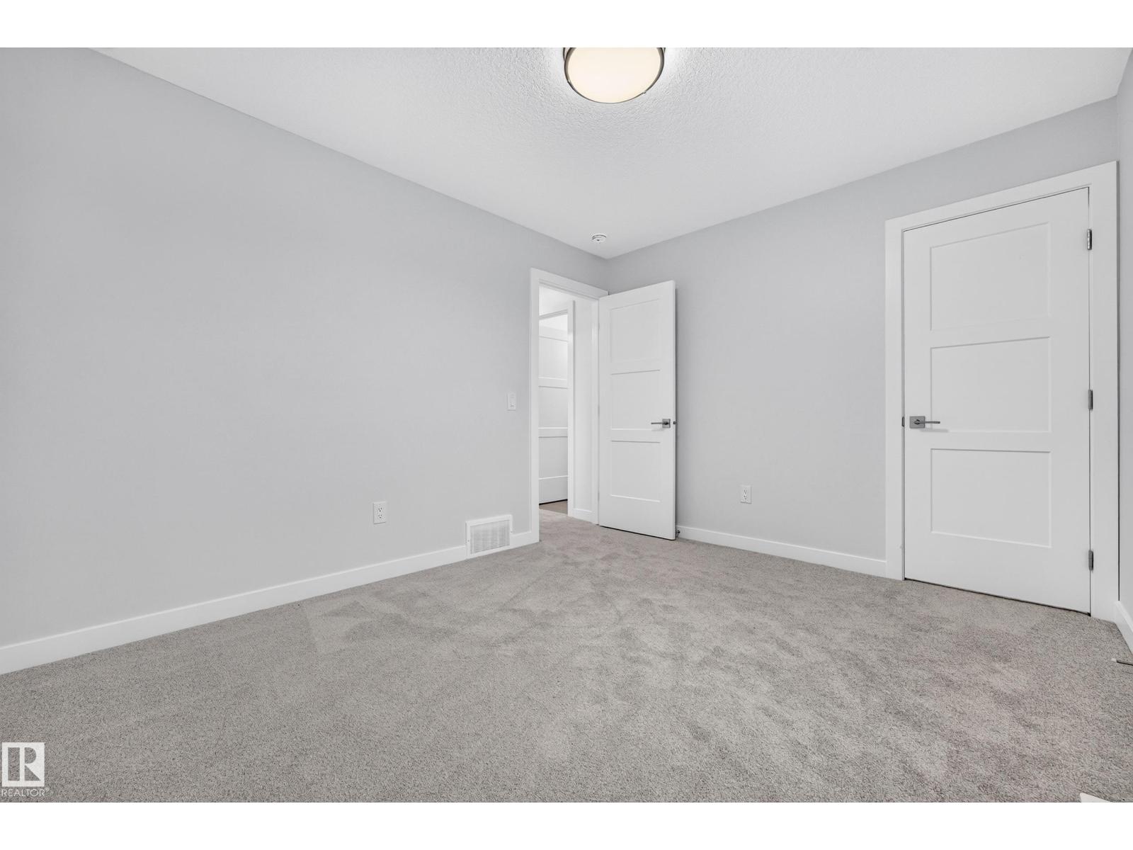 5604 105 AV NW - Image 39