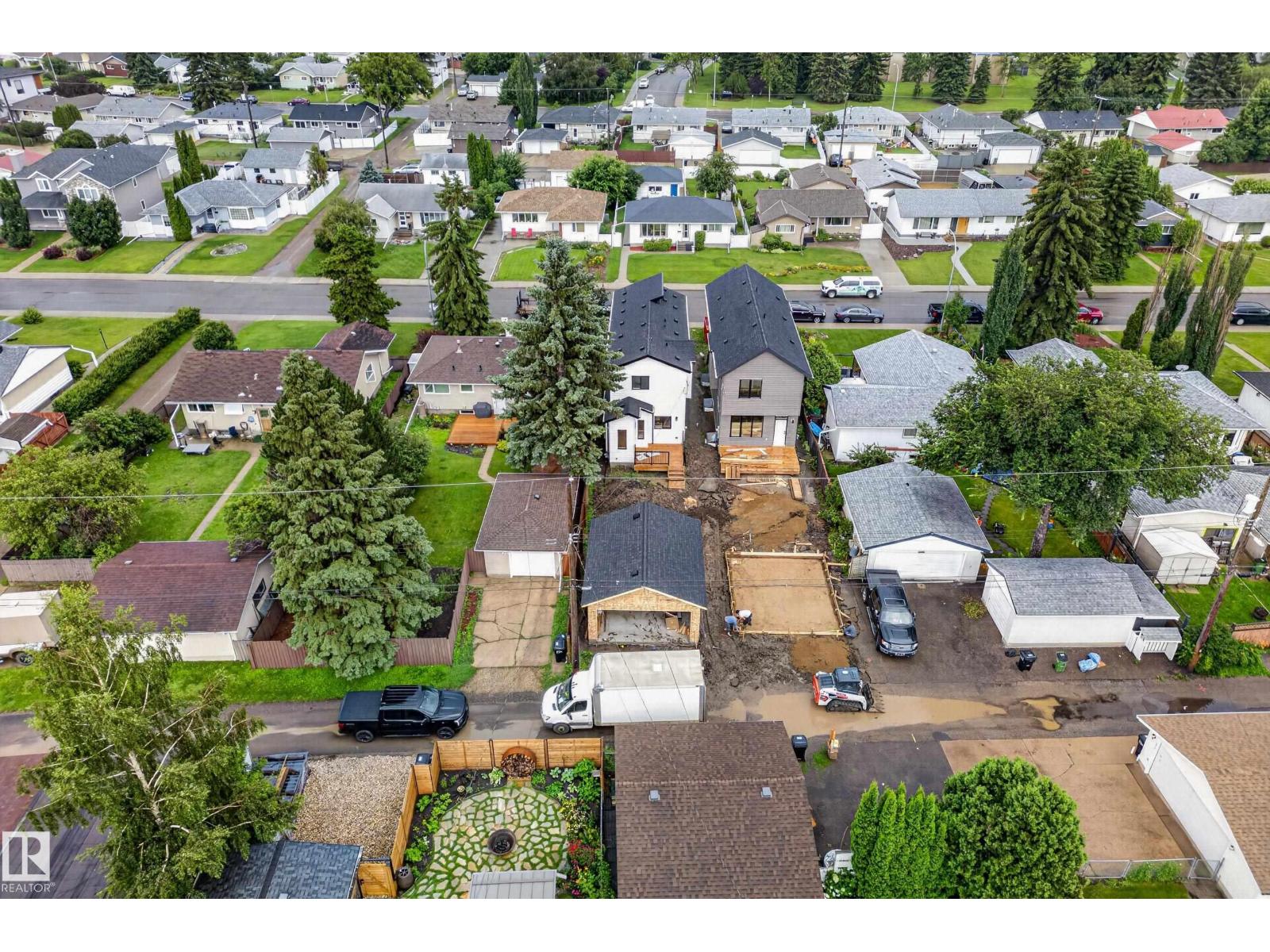 5604 105 AV NW - 48