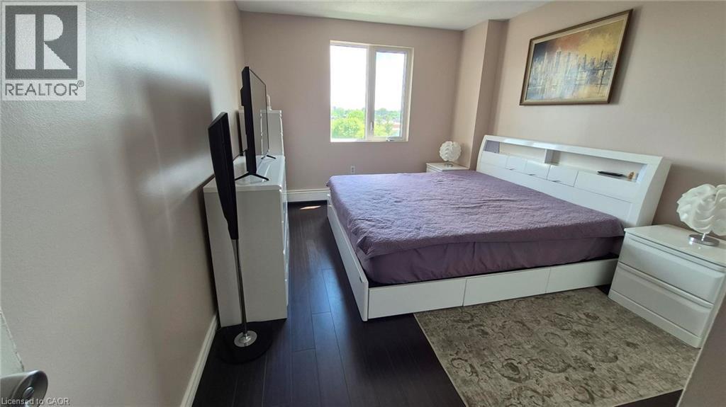 #706 279 CHANDLER Drive - 28