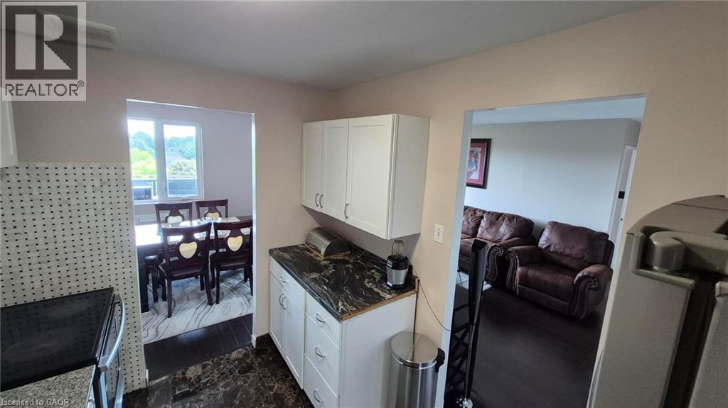 #706 279 CHANDLER Drive - 23