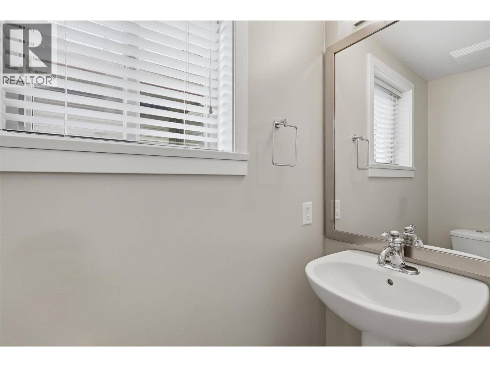 #11 175 HOLLOWAY Drive - 34