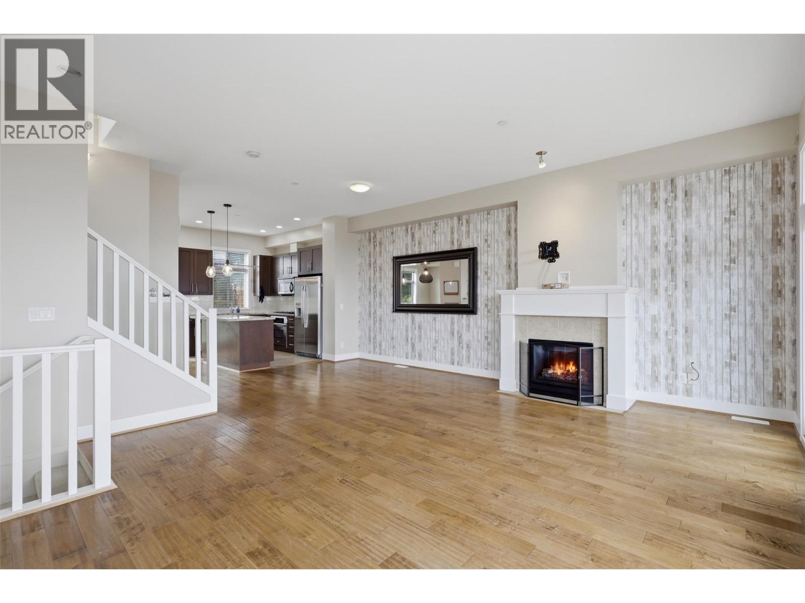 #11 175 HOLLOWAY Drive - 6