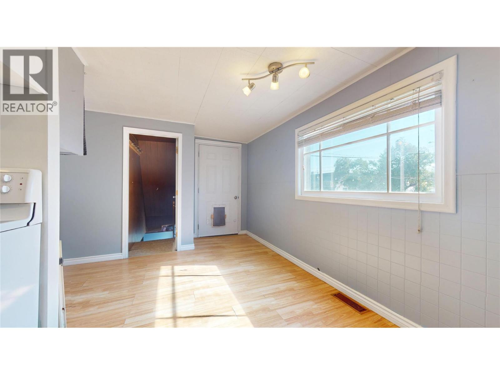 200 5TH Avenue S - 12