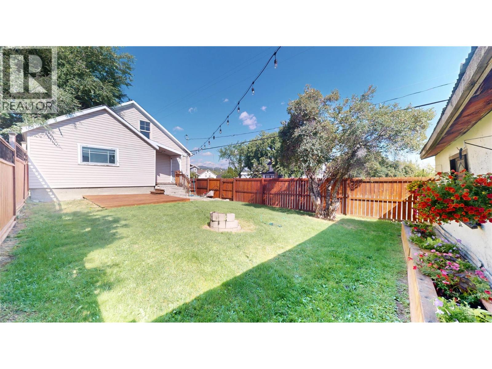 200 5TH Avenue S - 32