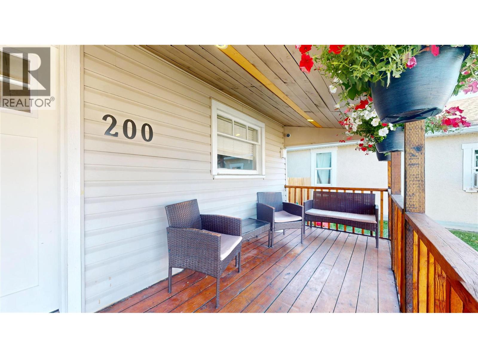 200 5TH Avenue S - 4
