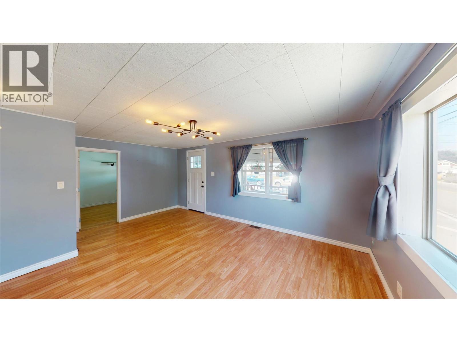 200 5TH Avenue S - 8