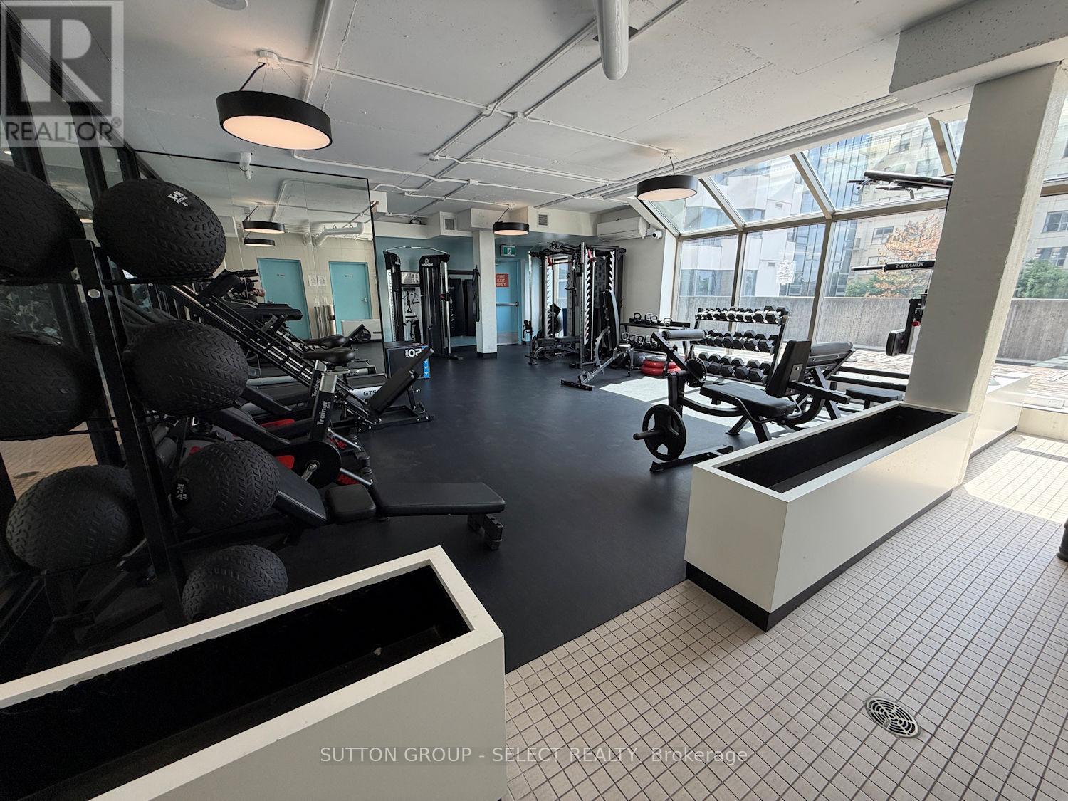 #1603 695 RICHMOND STREET - 19