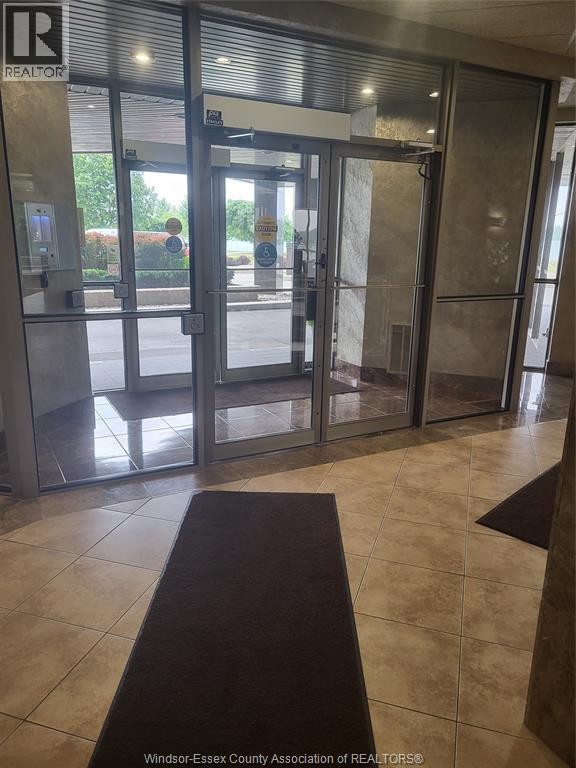 5151 RIVERSIDE DRIVE East Unit# 1003, Windsor — photo 3
