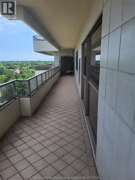 #1003 5151 RIVERSIDE DRIVE East - 22