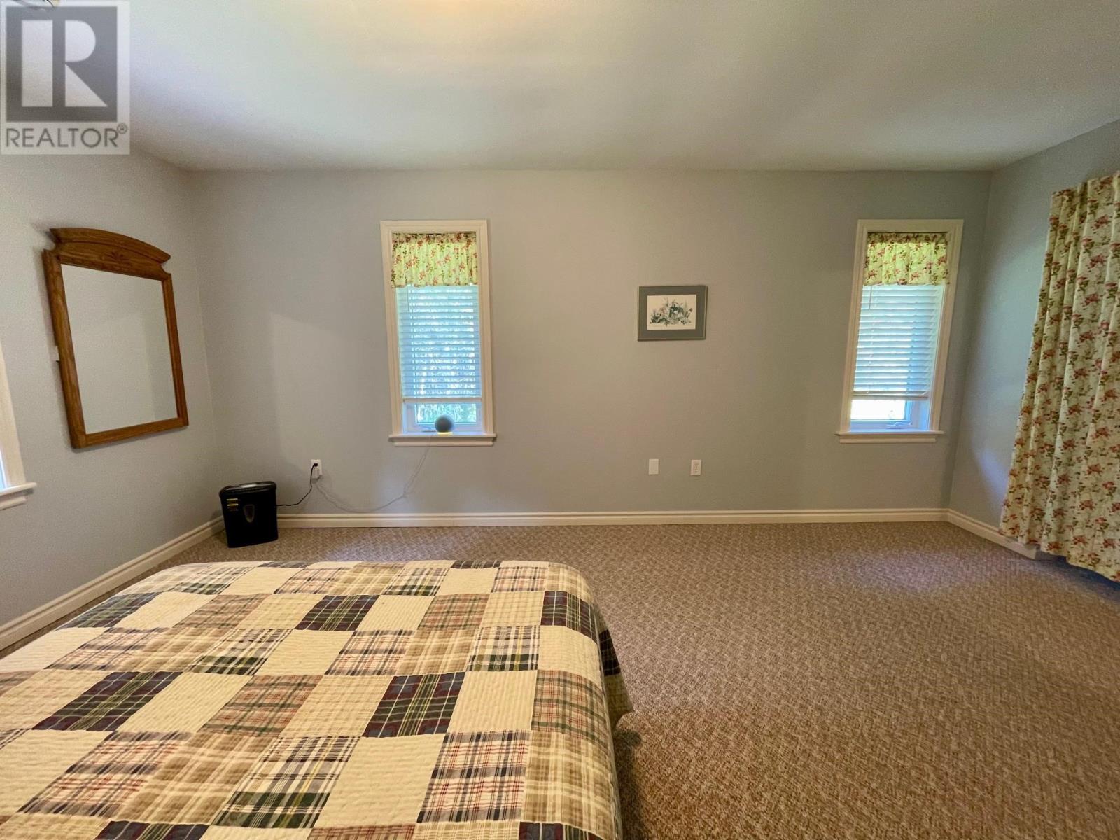 943 RATTENBURY Road - 25