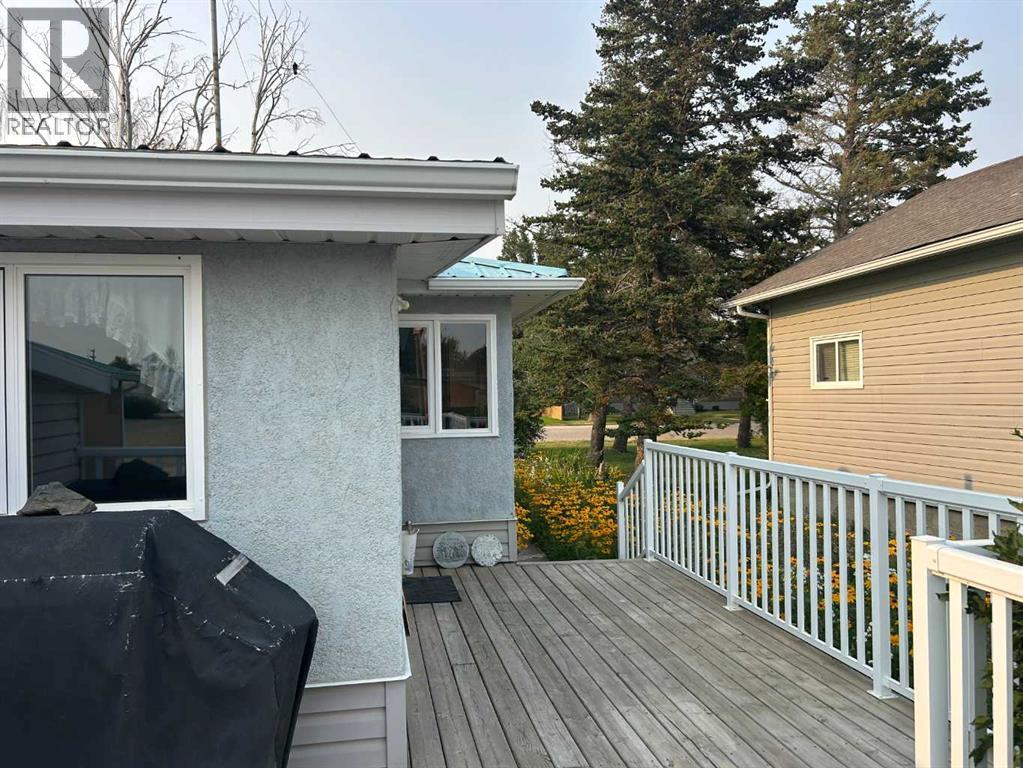 315 3 Avenue N - Image 4