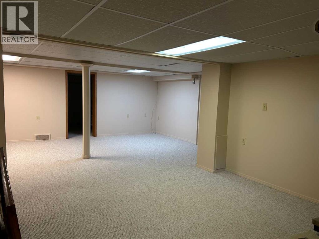 315 3 Avenue N - Image 20