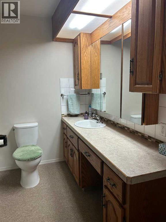 315 3 Avenue N - Image 13