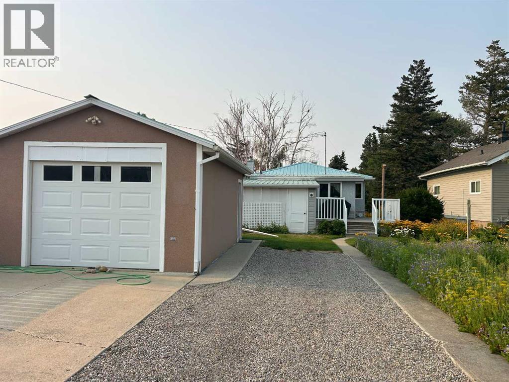 315 3 Avenue N - Image 5