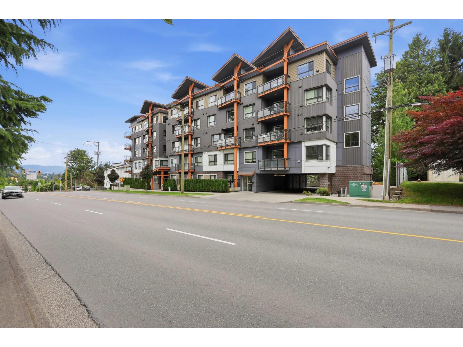 302 33568 GEORGE FERGUSON WAY, Abbotsford