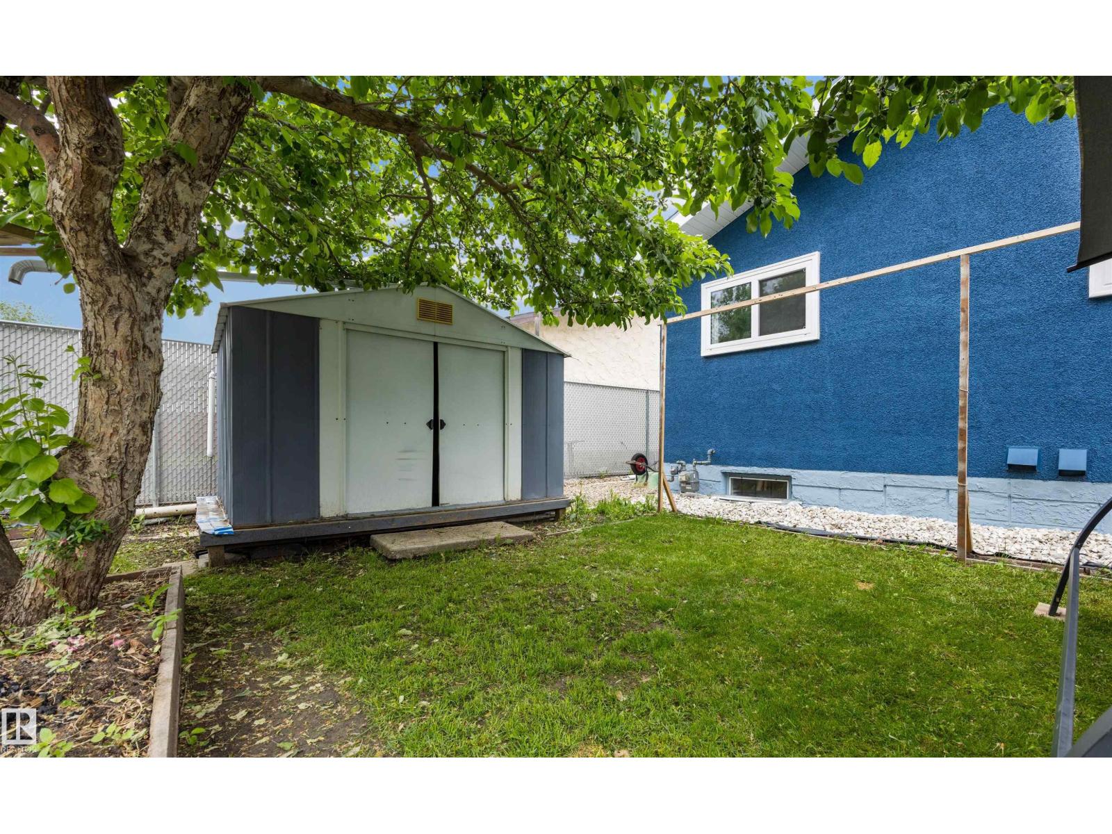 11707 150 Ave NW NW - 40