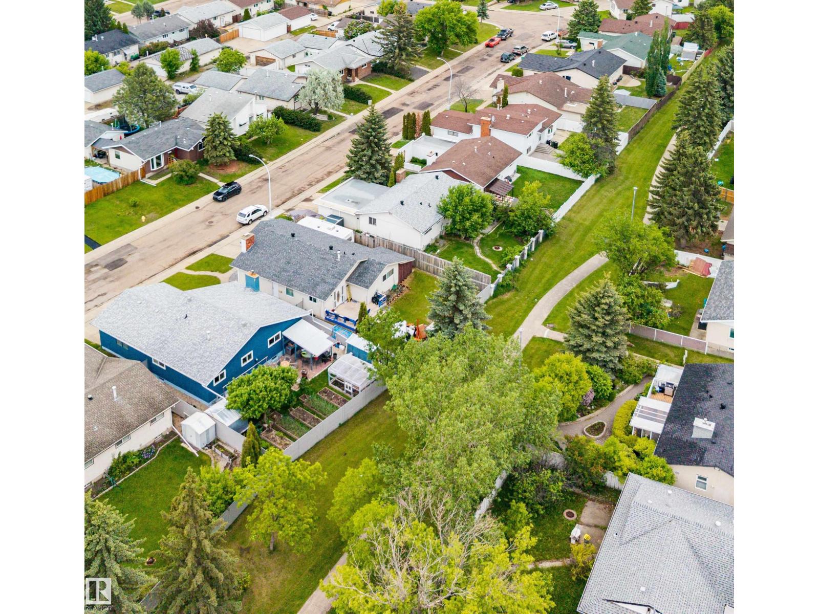 11707 150 Ave NW NW, Caernarvon, Edmonton photo 1