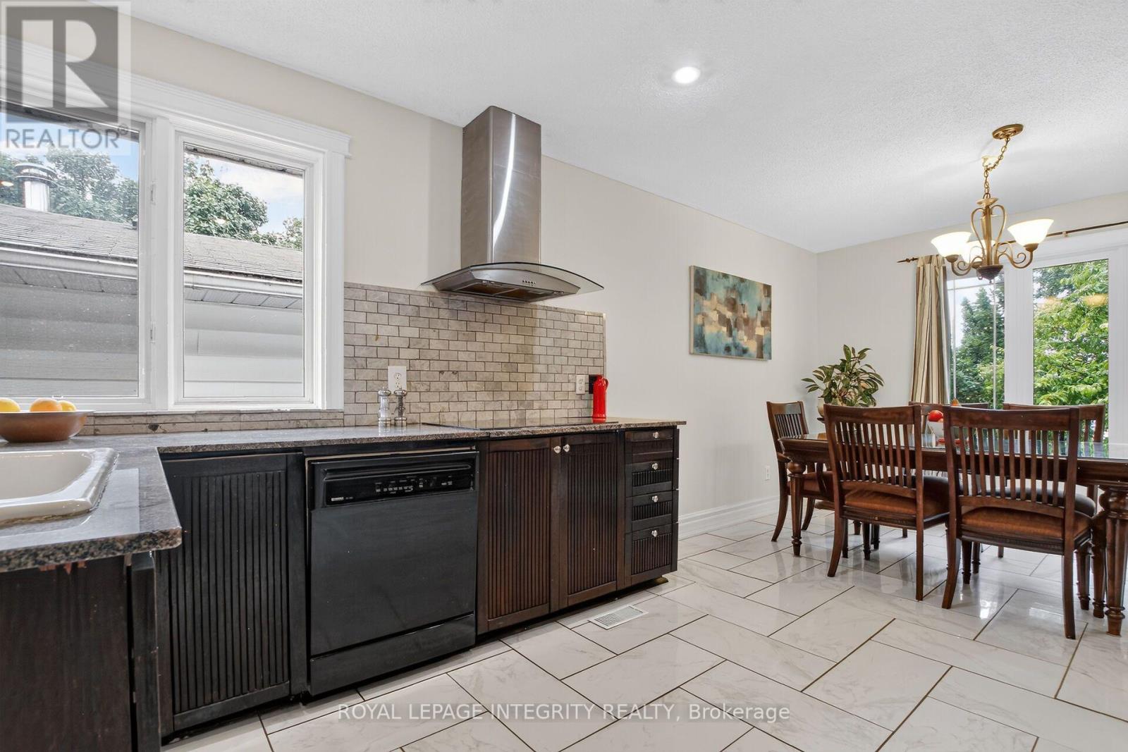 333 CHARRON STREET - Image 13