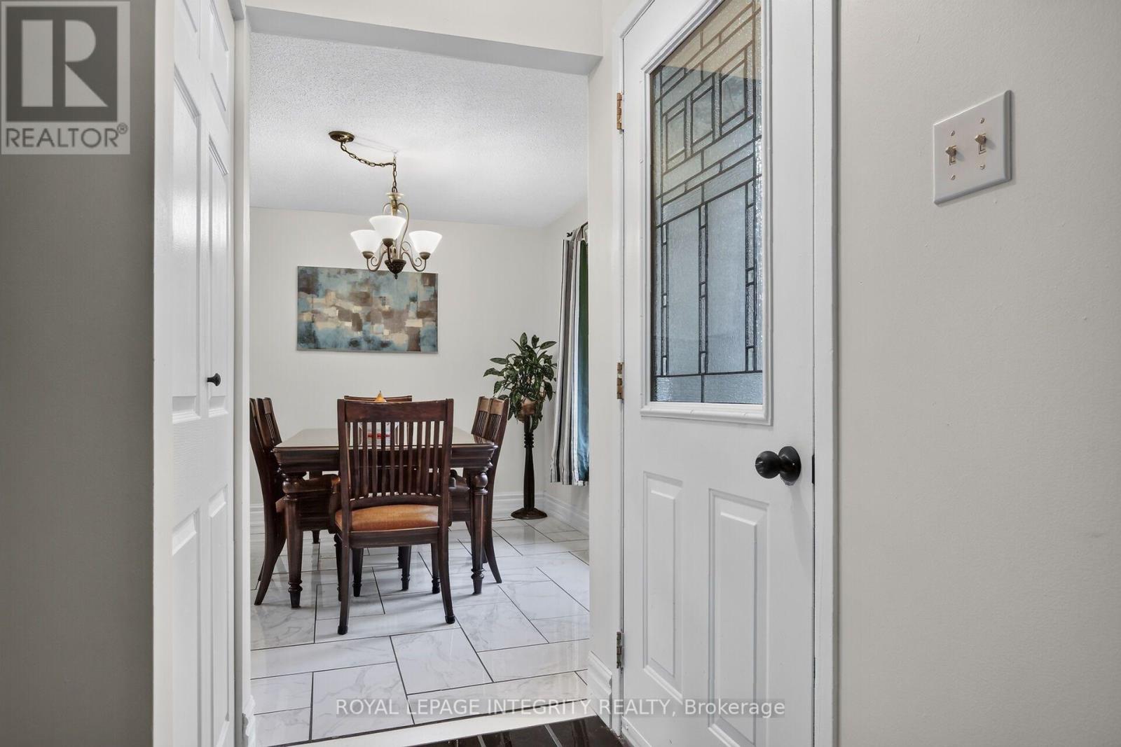 333 CHARRON STREET - Image 8